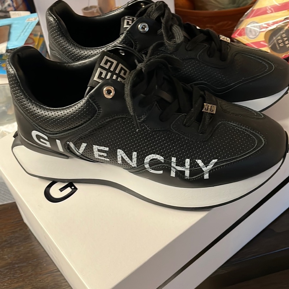 Givenchy leather sneakers **ONLY WORN TWICE**
